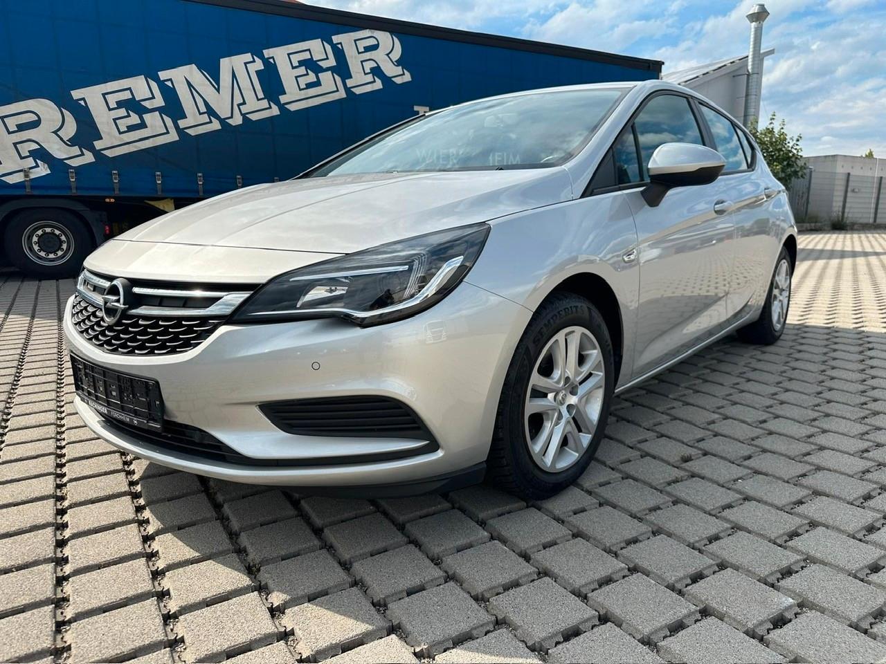 Opel Astra K 1.6 cDTI Lim. Edition Navi Sitzh. PDC