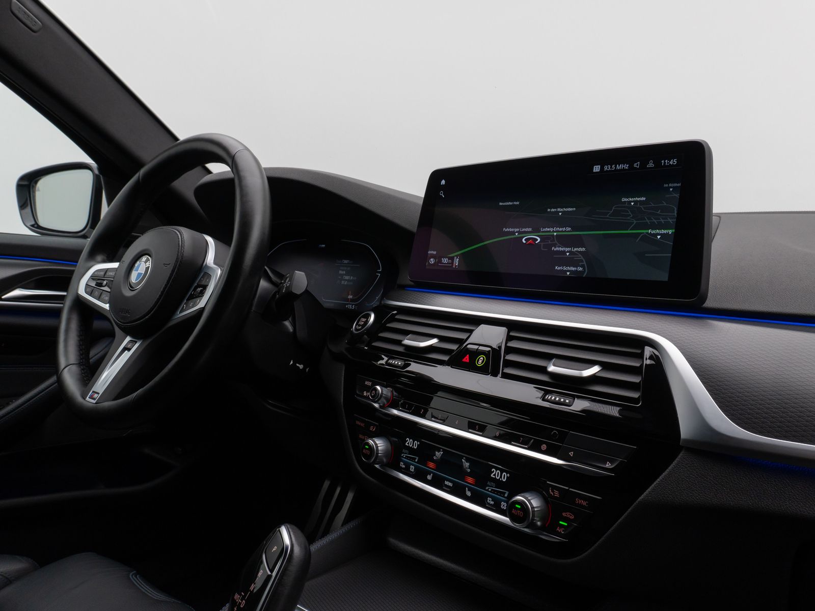 Fahrzeugabbildung BMW 540d xD M Sport Kamera DAB H/K AHK Alarm 20Zoll