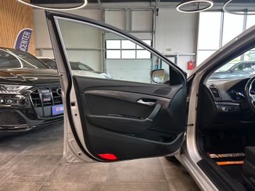 Hyundai i40 cw 5 *Tempo*AHK*SitzHZ*PDC*