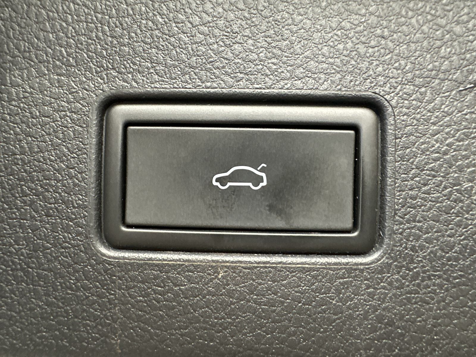 Fahrzeugabbildung Volkswagen Passat Variant GTE NAV+IQ-LIGHT+PANORAMA+ACC+VC