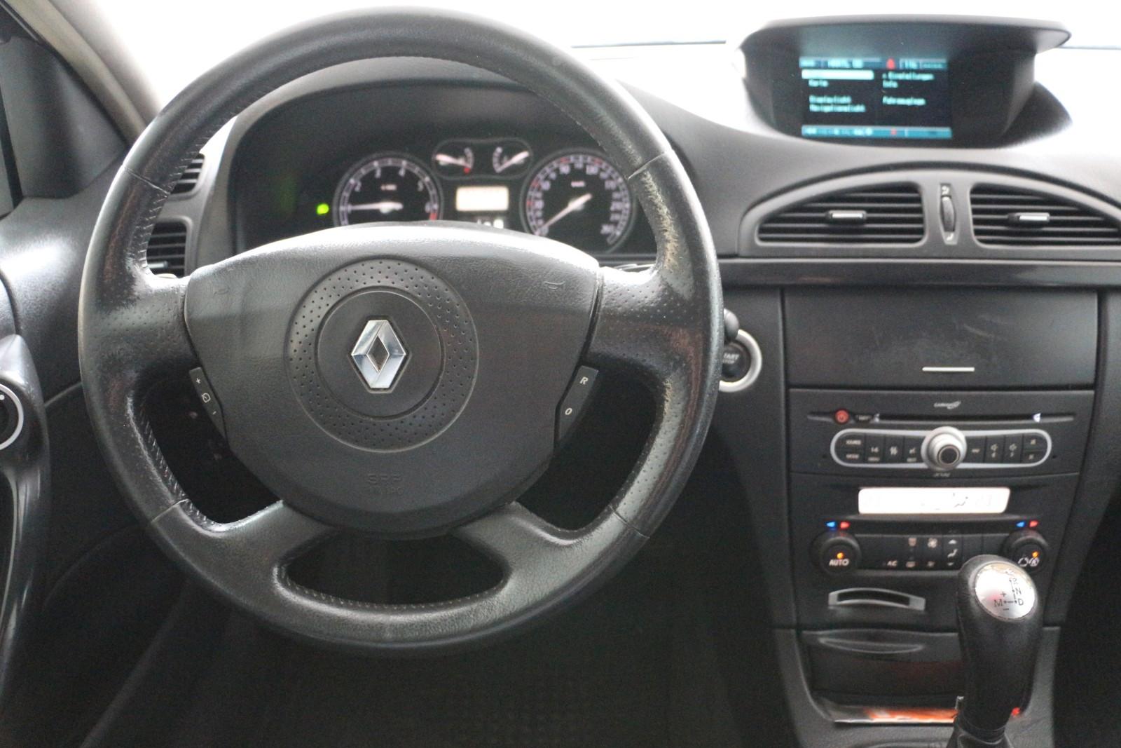 Renault Laguna 2006 — photo 22