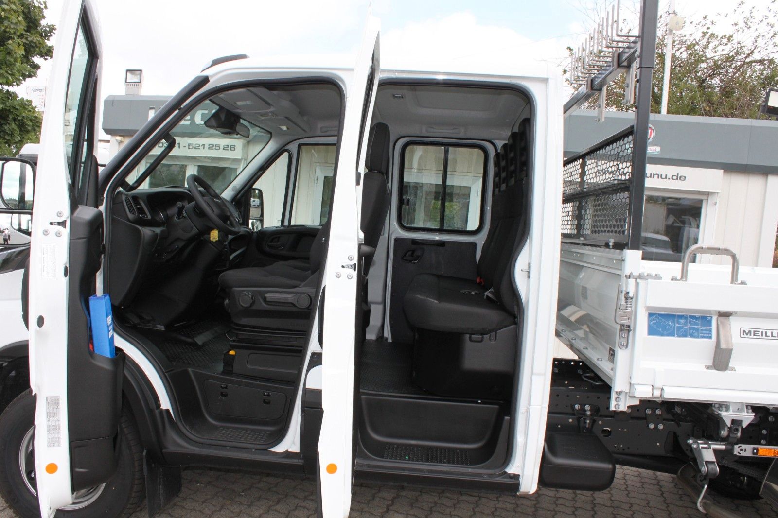 Fahrzeugabbildung Iveco Daily 70 C 18H D K Meiller Kipper DOKA