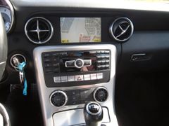 Fahrzeugabbildung Mercedes-Benz SLK 200 BlueEfficiency LEDER ROT