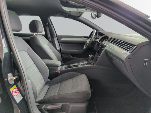 Passat Variant 2.0 TDI DSG BUSINESS RFK+LED+NAVI