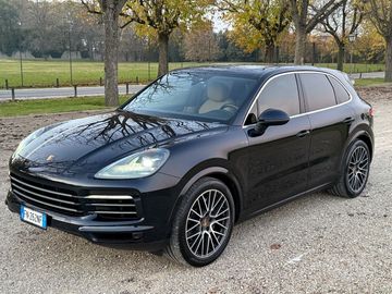 Porsche Cayenne - 3