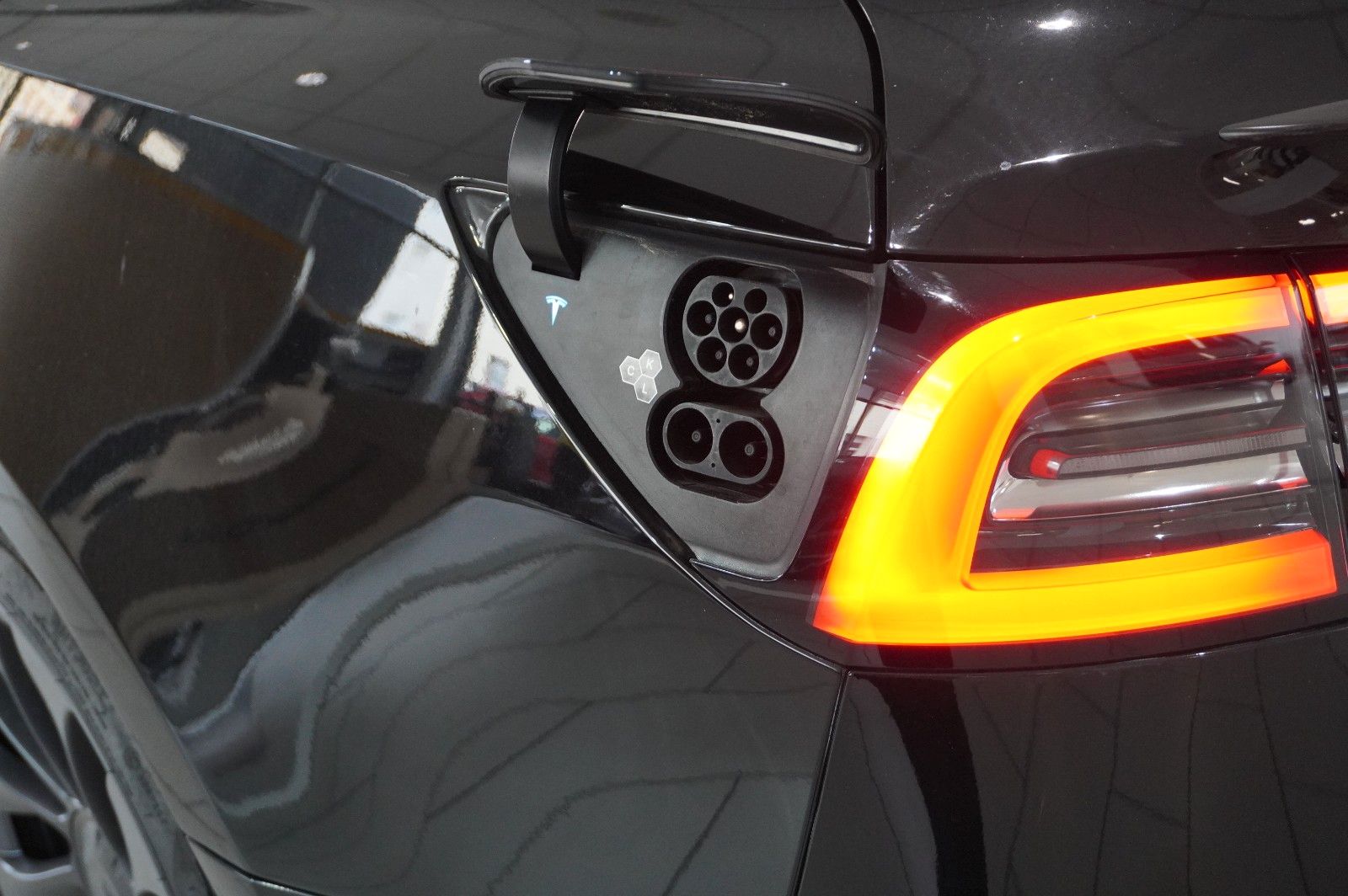 Tesla Model 3 PERFORMANCE DUAL-MOTOR NAVI SPORT SH AMD foto 12