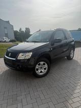 Suzuki Grand Vitara 56000km Top Zustand - Suzuki: Sportwagen
