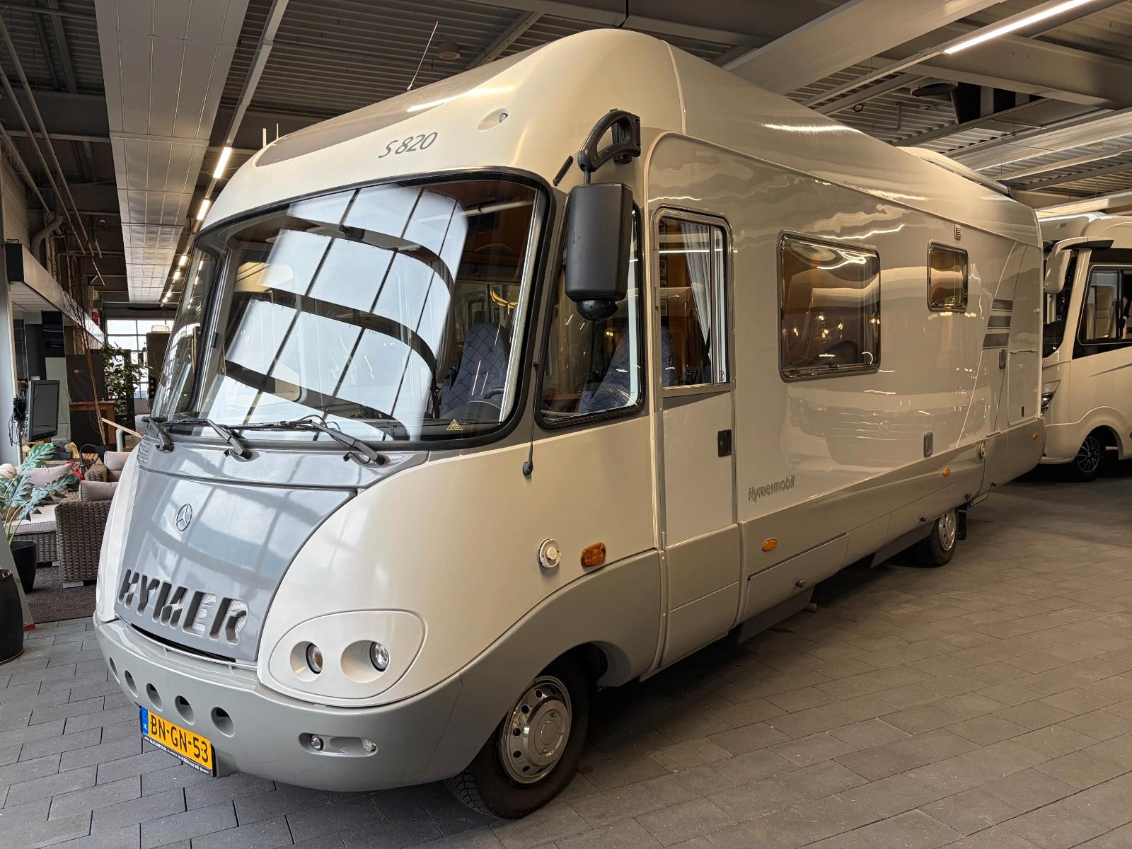 HYMER / ERIBA / HYMERCAR S820 Bar-sitz KEIN Hubbett AHK Schon 104.000km!!