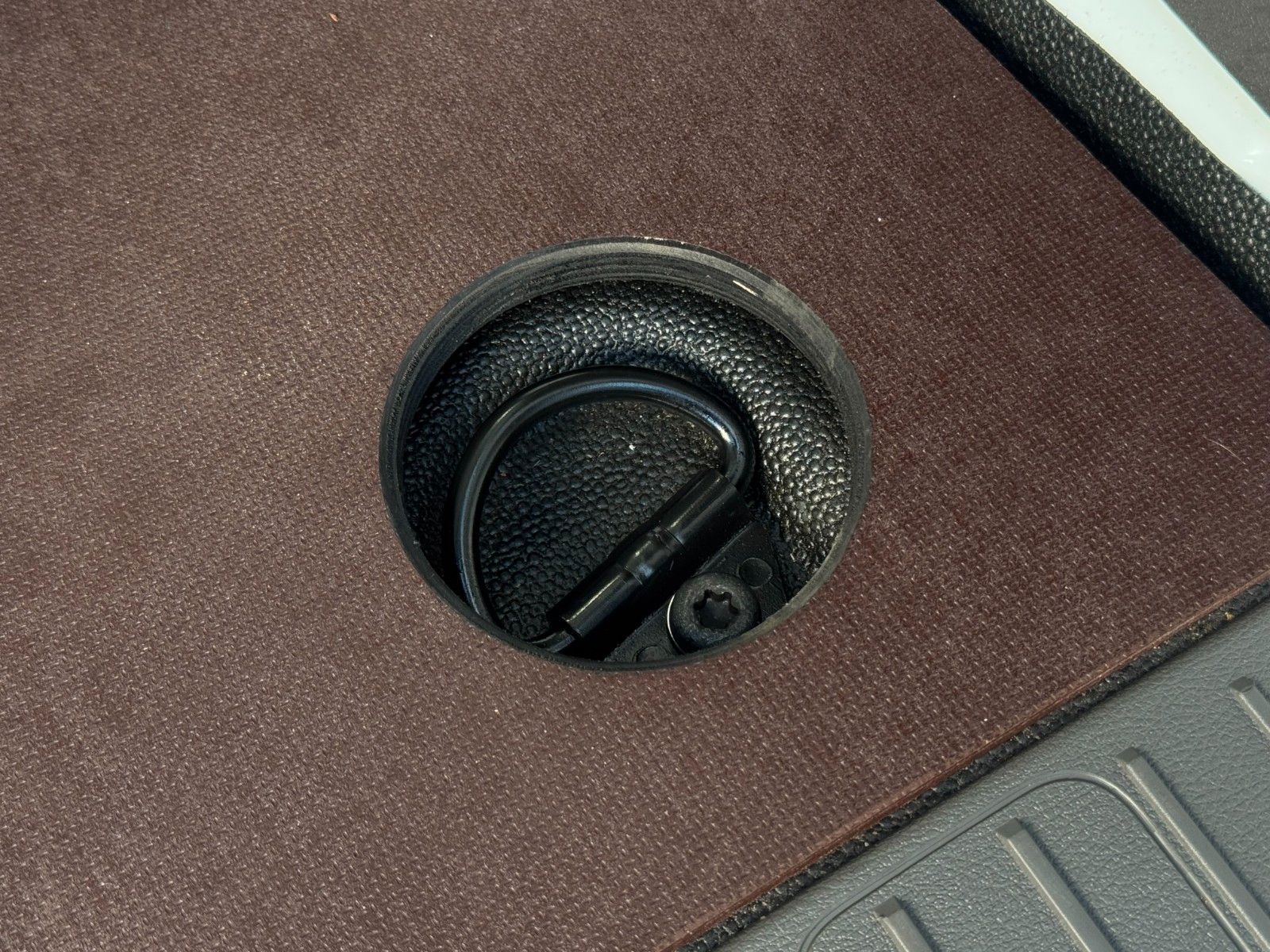 Fahrzeugabbildung Ford Transit Connect 230 L2 Autm. Trend 4d AHK