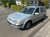 Volkswagen Golf IV Variant, kein Tüv, Nr. 201 - Volkswagen Golf aus 2000: Kombi