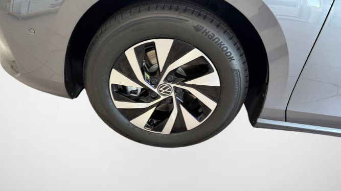 Volkswagen Passat Variant - Bild 10