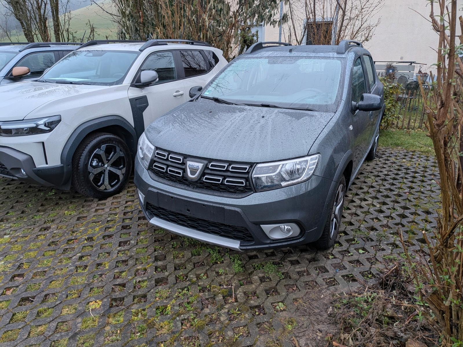 Dacia Sandero Stepway Celebration TCe 90 Easy-R