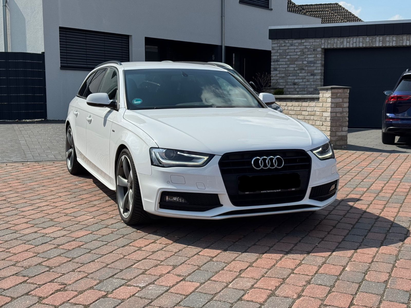 AUDI A4 Avant 2.0 TDI S-line | AHK