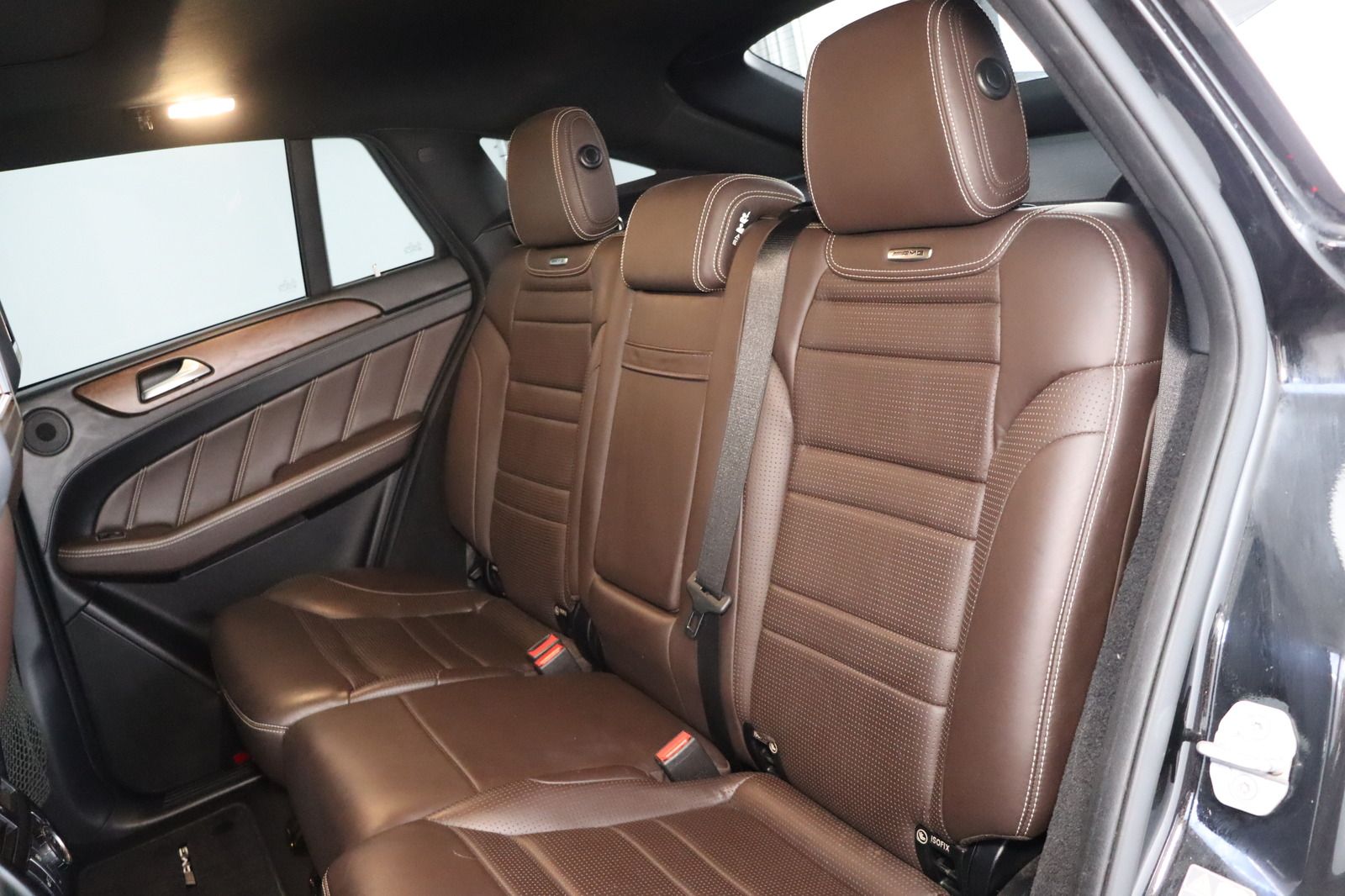 Fahrzeugabbildung Mercedes-Benz GLE 63 AMG * Fond * Offroad * DIS+ * LED HU 03.2