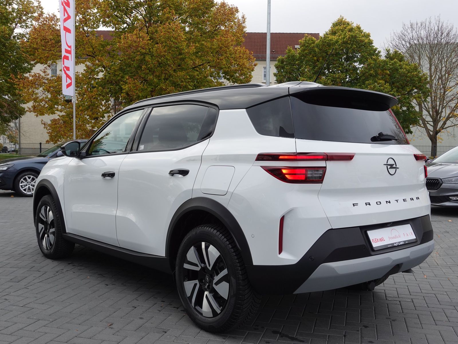 Opel Frontera 1.2 DI Turbo Ultimate Hybrid Aut. LED A imagem 2