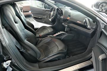 صورة مصغرة 12 لـ 2016 Ferrari 488 GTB