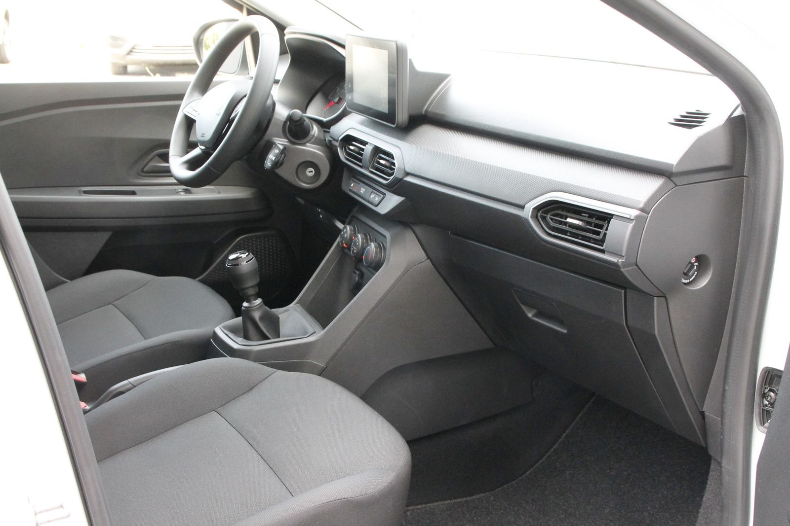 Fahrzeugabbildung Dacia Sandero Essential TCe 90