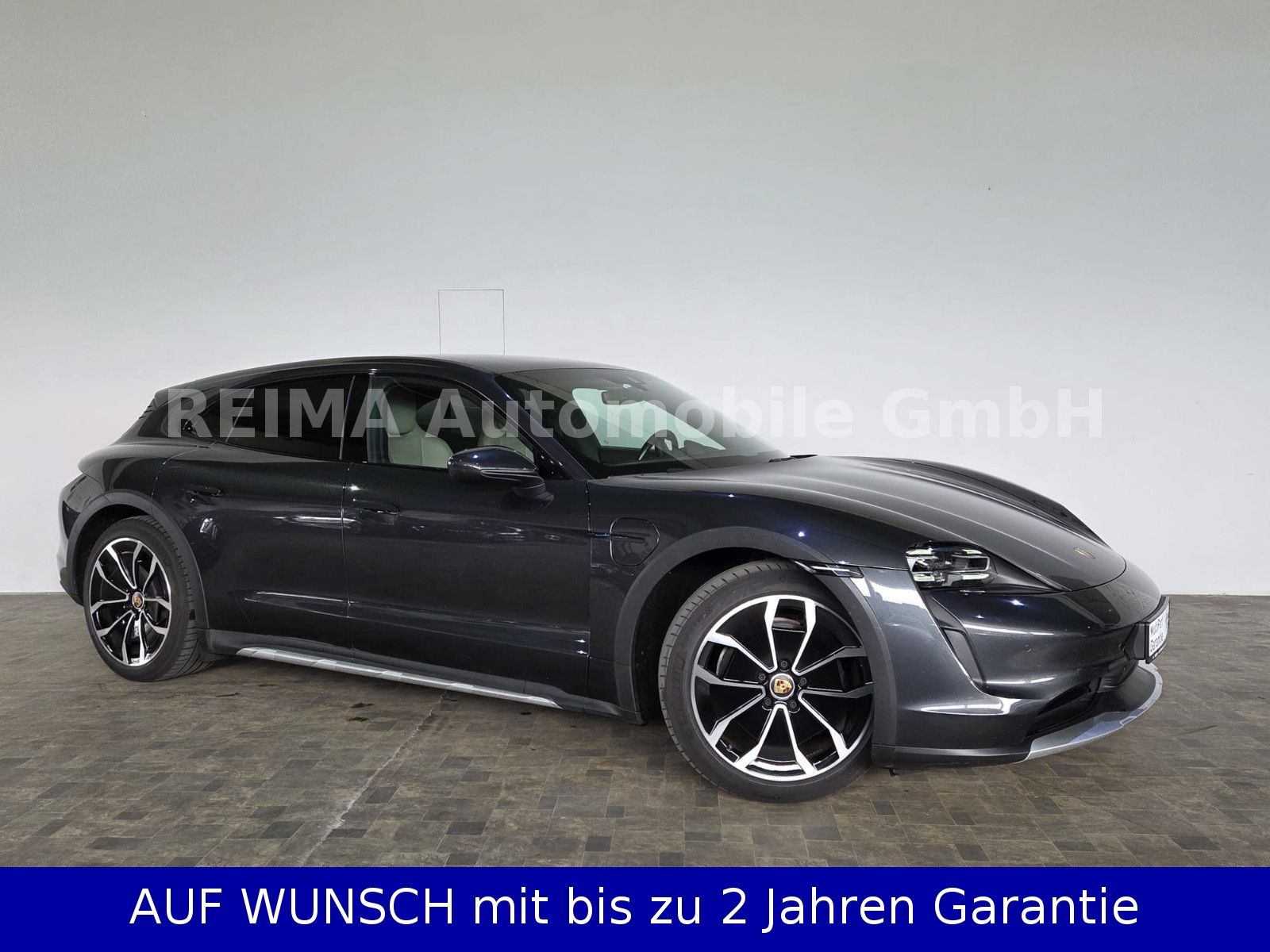 Fahrzeugabbildung Porsche Taycan Cross Turismo 4, Pano, 93KWH, SOH 93,7%