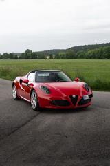 Alfa Romeo 4C 1.8 TBi 16V Spider  - Alfa Romeo 4C mit Benzin-Antrieb