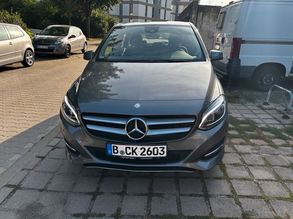 Image of Mercedes-Benz B 180