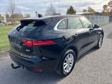 Jaguar F-PACE 3.0 PortfolioAWD Navi+Camera/Bi-Xenon/AHK - Jaguar F-Pace: Portfolio