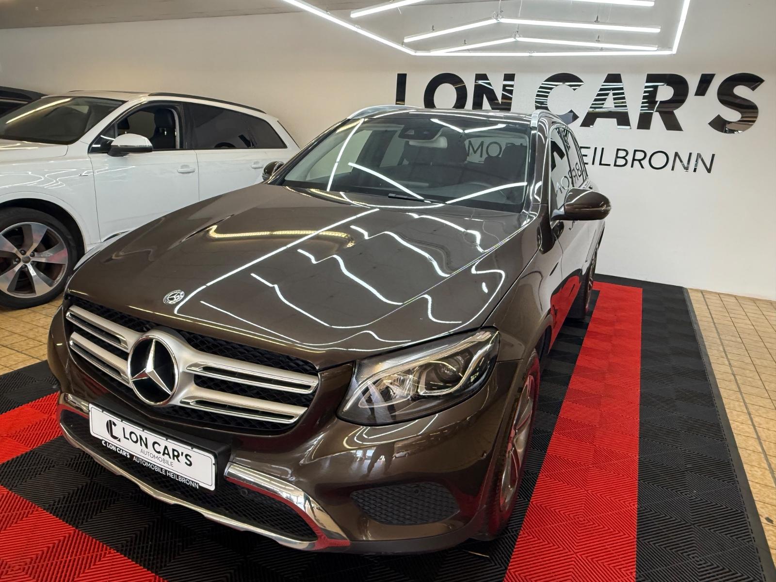 Mercedes-Benz GLC 220 d 4Matic/Navi/LED/Leder/PANO/Kamera