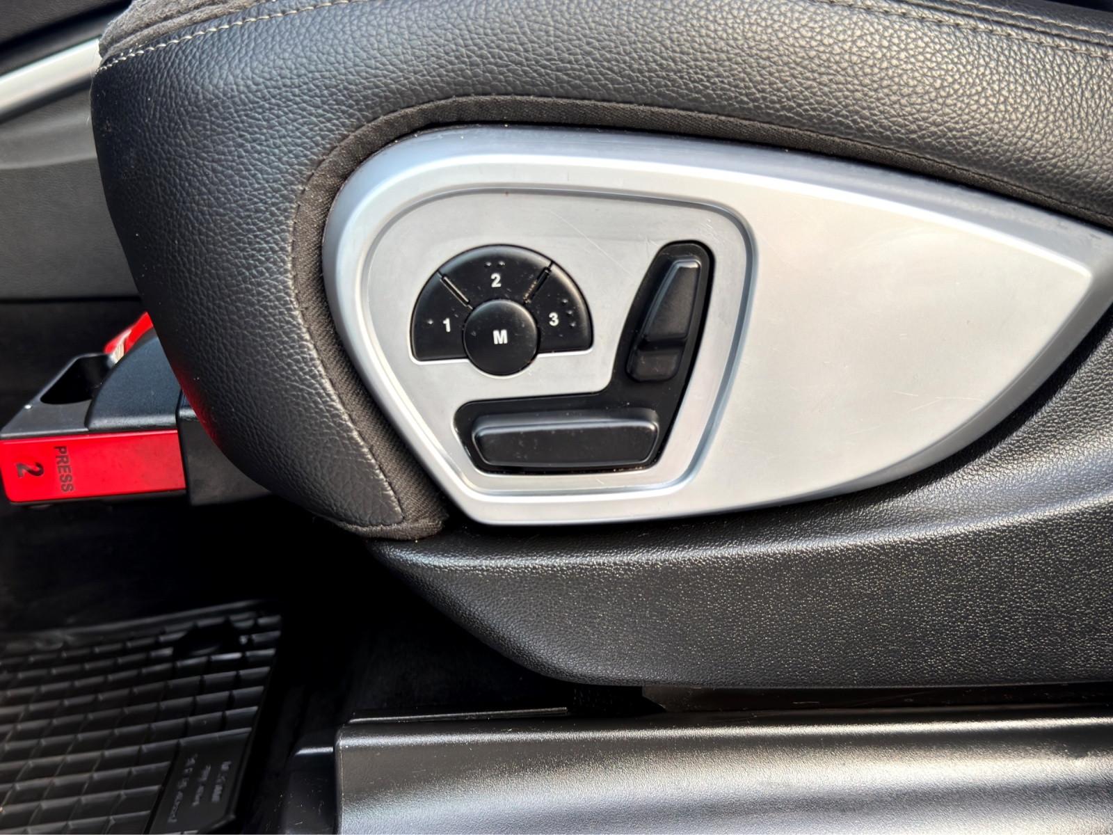 Mercedes-Benz ML 320 CDI NAVI*XENON*PDC*MEMORY*TEMPOMAT*AHK*!
