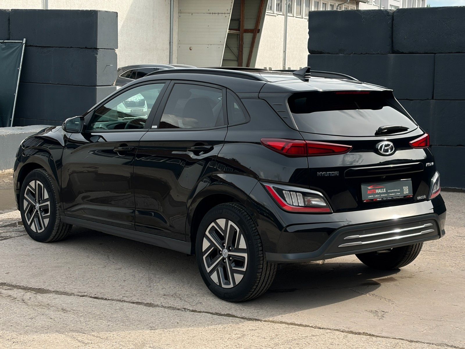 Fahrzeugabbildung Hyundai Kona E Trend 2WD Kamera Schiebedach ACC HuD LHZ