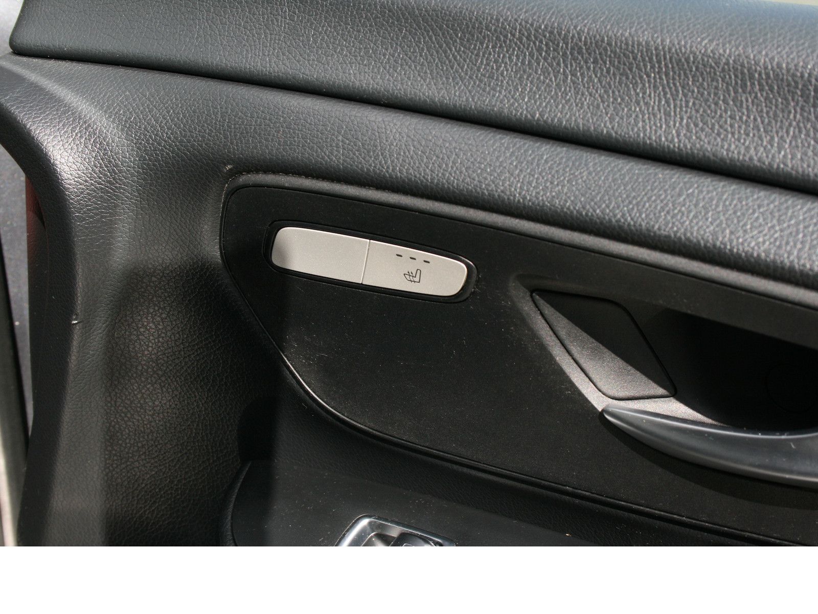 Fahrzeugabbildung Mercedes-Benz V 250 d Lang*2.5 T. Anhängelast*Trittbretter*AHK