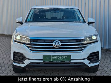 Volkswagen Touareg - 2