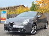 Alfa Romeo Giulietta Turismo - Alfa Romeo Giulietta aus 2013