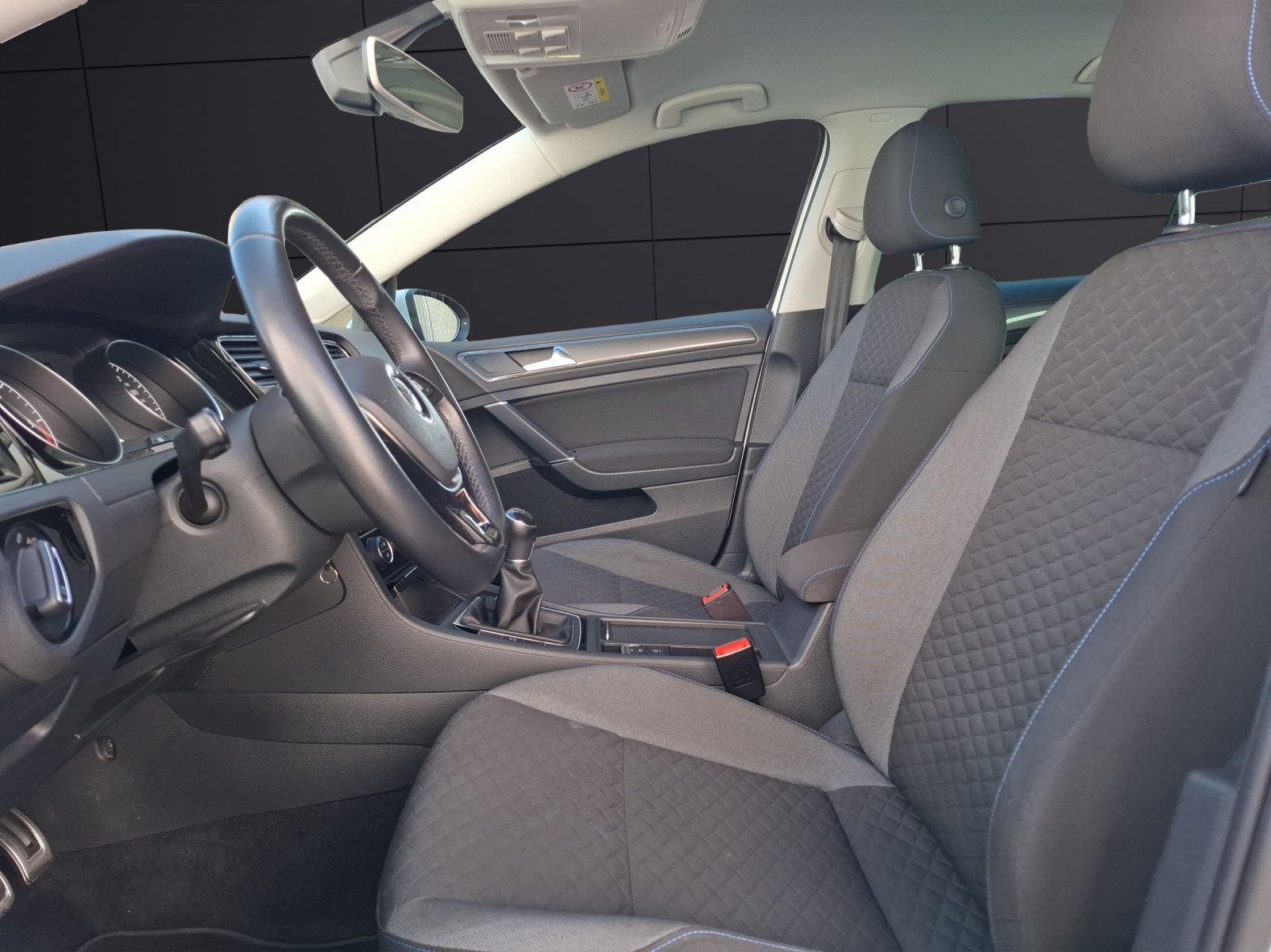 Fahrzeugabbildung Volkswagen Golf VII Variant TDI Join AHK Navi Climatronic P