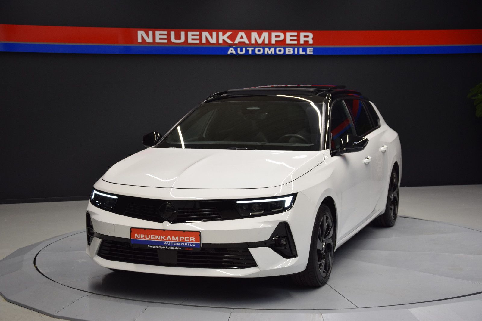 Fahrzeugabbildung Opel Astra L Sports Tourer GS 360° AHK Tempomat Pano