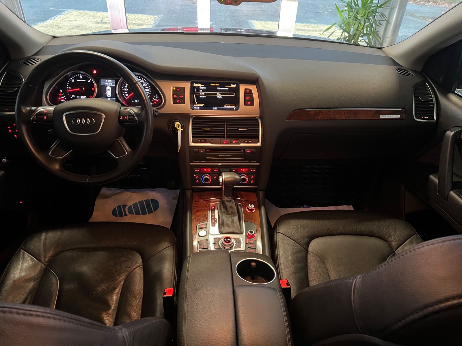 Fahrzeugabbildung Audi Q7 3.0 TDI quattro * 1.HAND * 7.Sitzer *