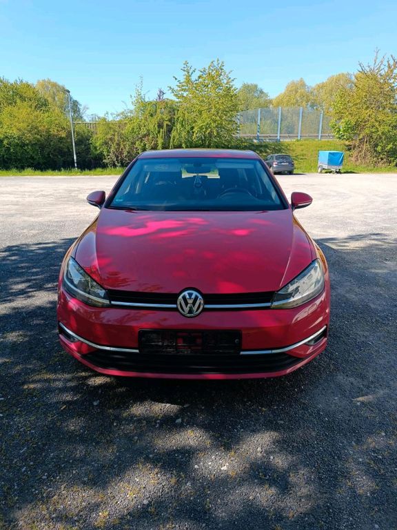 Image of Volkswagen Golf
