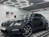 Skoda Octavia 2.0 TDI Lim RS NAV/MEMORY/SMART/ACC/DAB - Skoda Octavia mit Diesel-Antrieb: Schwarz, Limousine