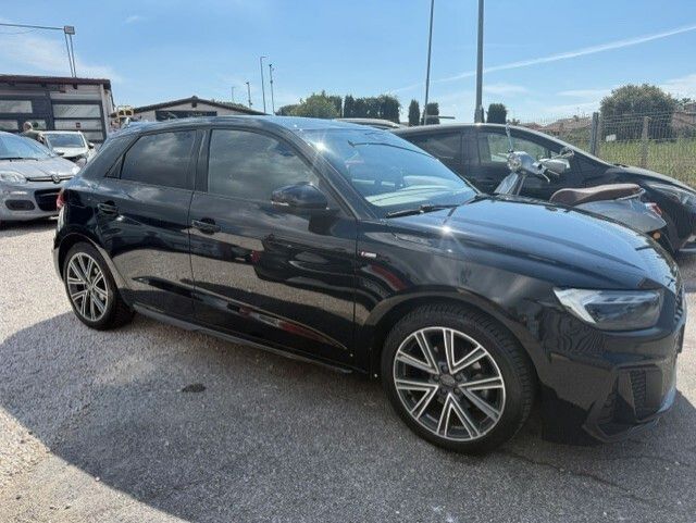 Audi A1 SPB 35 TFSI S tronic line edition imagem 3