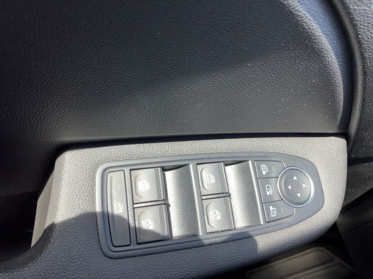 Renault Clio - Bild 17