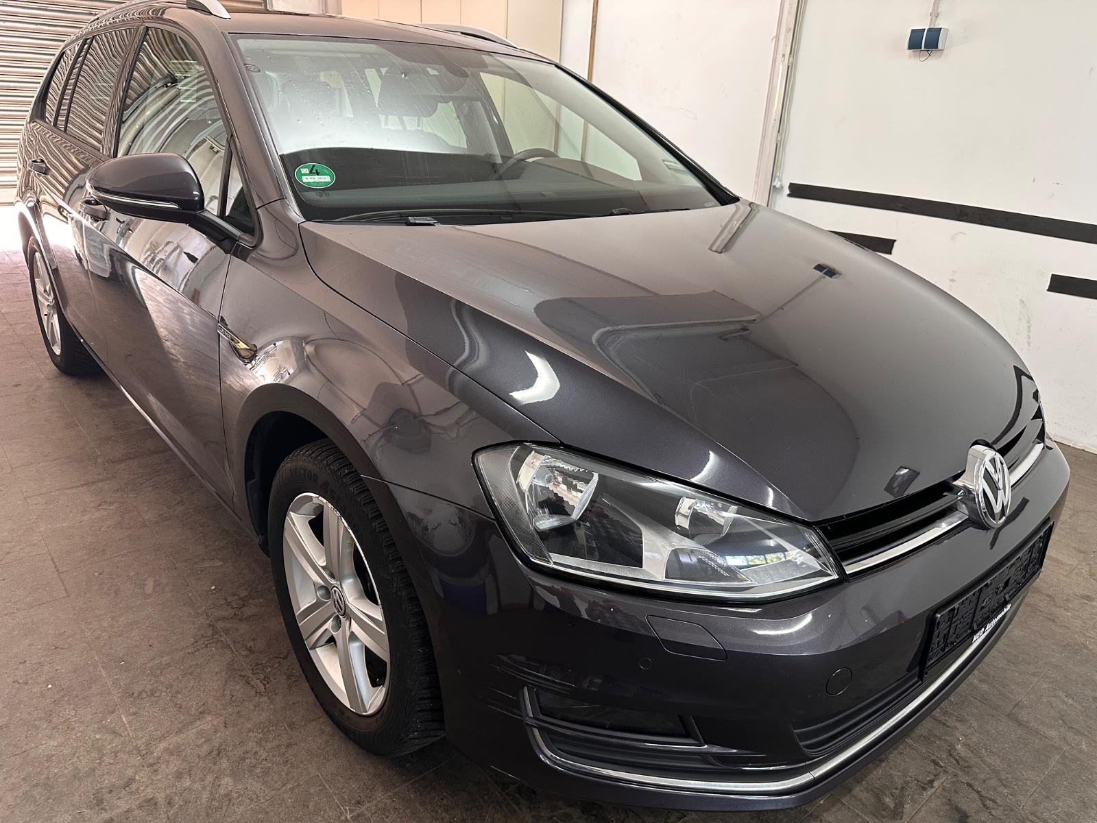 Volkswagen Golf VII Variant Lounge BMT