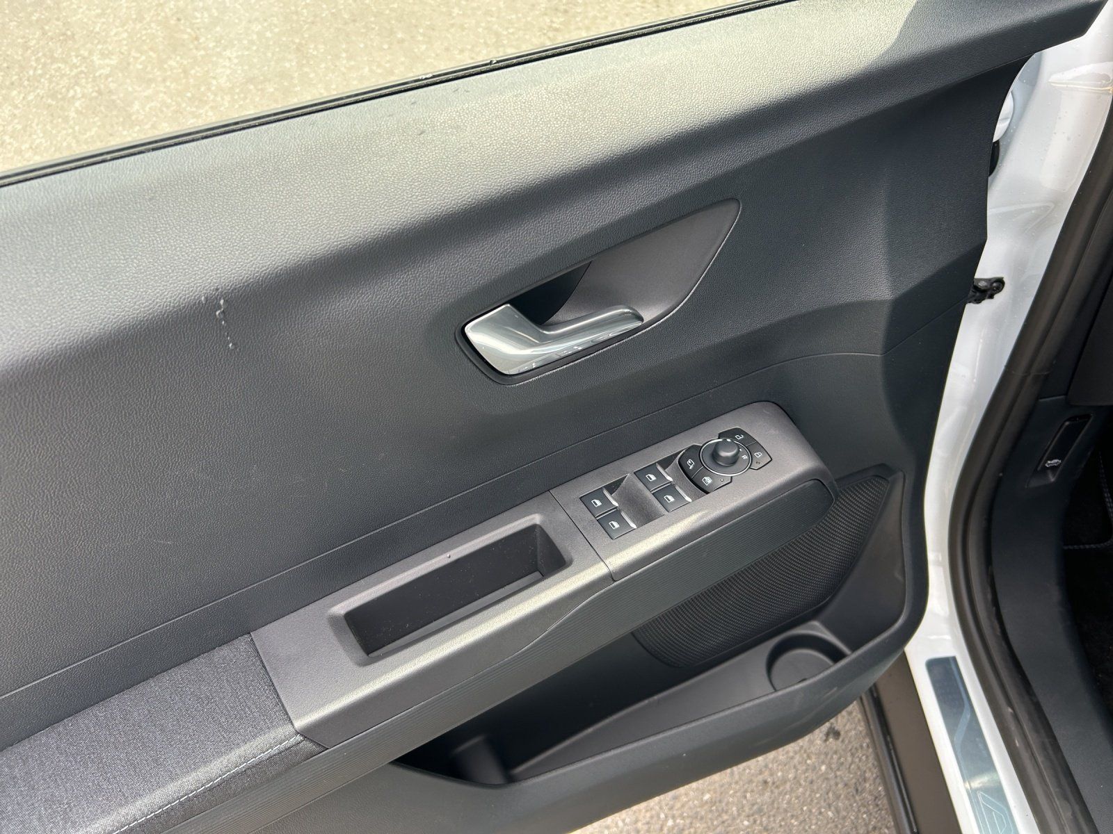 Fahrzeugabbildung Ford Tourneo Courier 1,0 Ecoboost Active