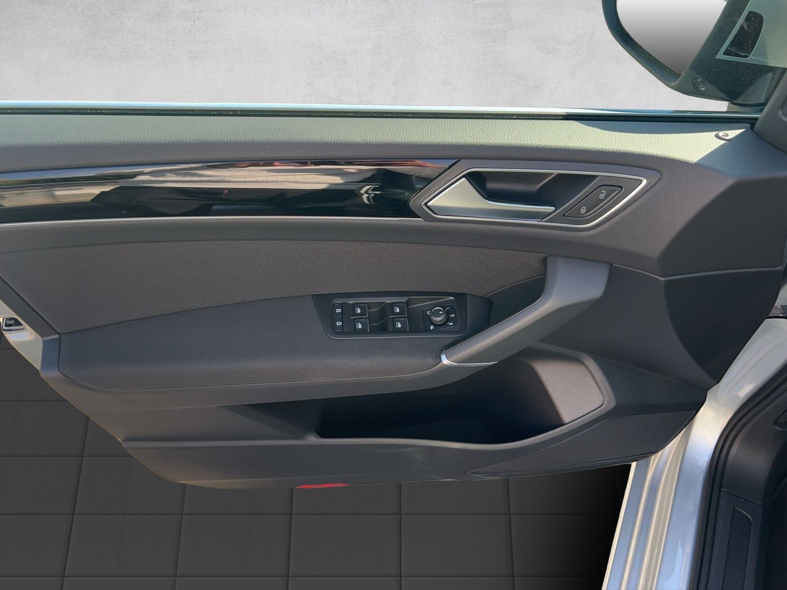 Touran Highline 1.5 TSI DSG AHK*Navi*ACC*Standhz