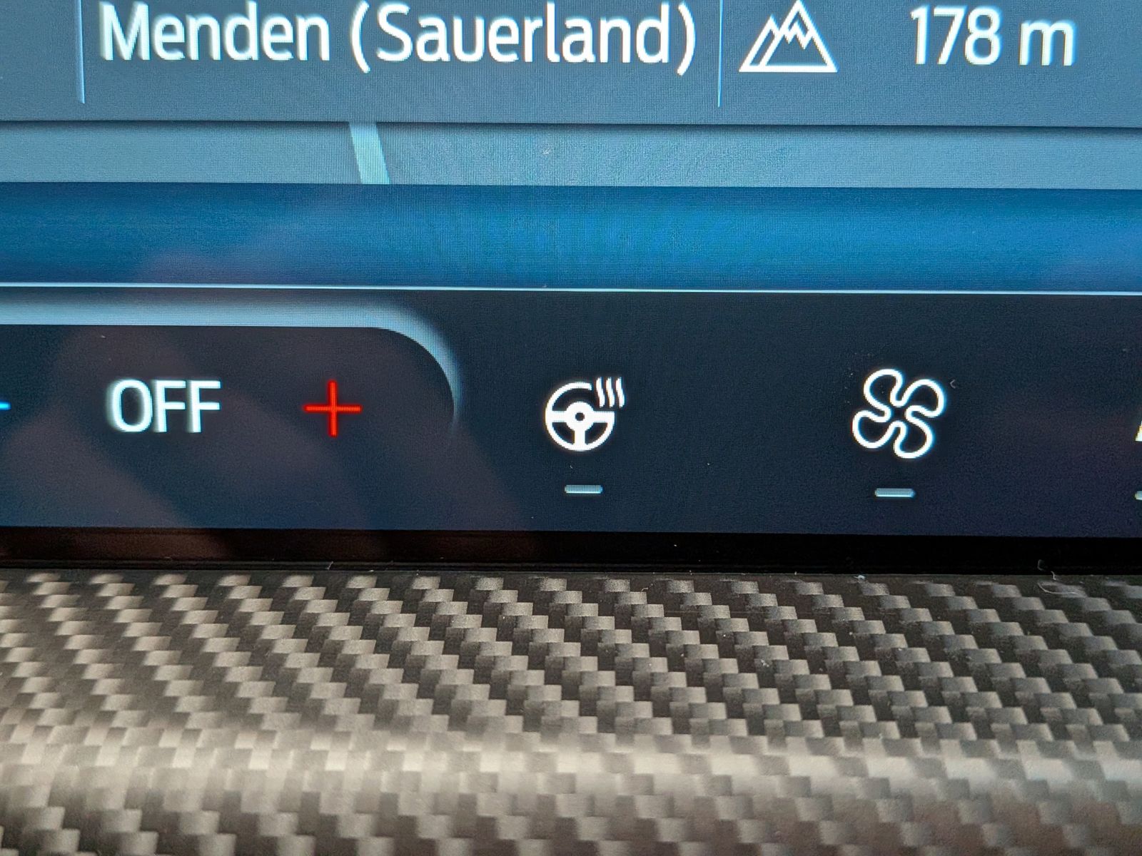 Fahrzeugabbildung Ford Kuga ST-Line X 1.5 EB Matrix HUD B&O ACC 360°