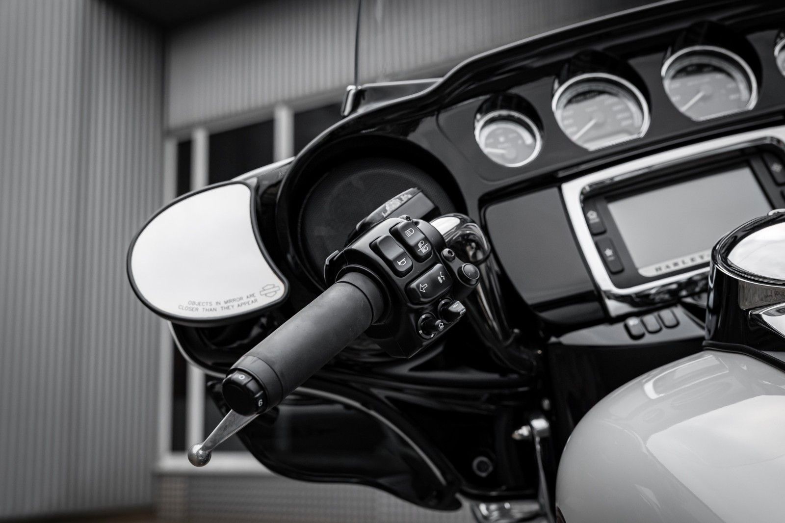 Fahrzeugabbildung Harley-Davidson E-Glide Ultra 103 cui FLHTKL - Kesstech -