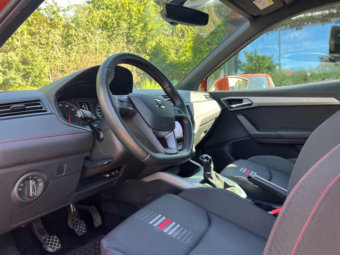 Fahrzeugabbildung SEAT Arona FR Navi Digitales Cockpit LED Sperrdiff. A