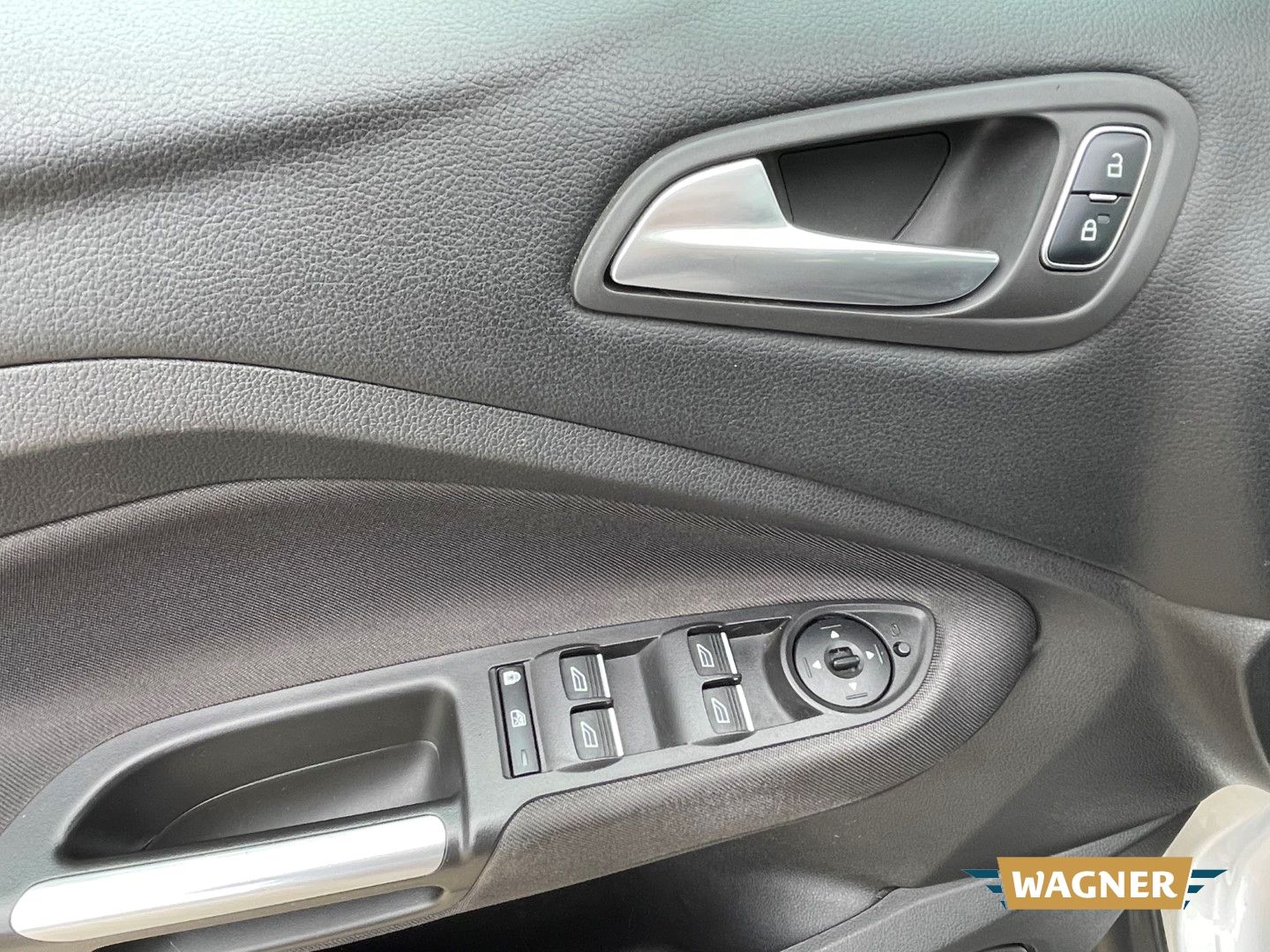 Fahrzeugabbildung Ford C-Max Titanium Automatik Sitzheizung Tempomat