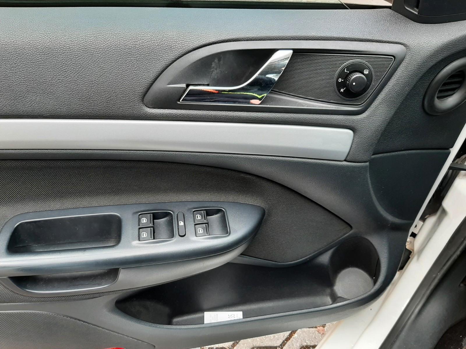Skoda Octavia 2012 — photo 18
