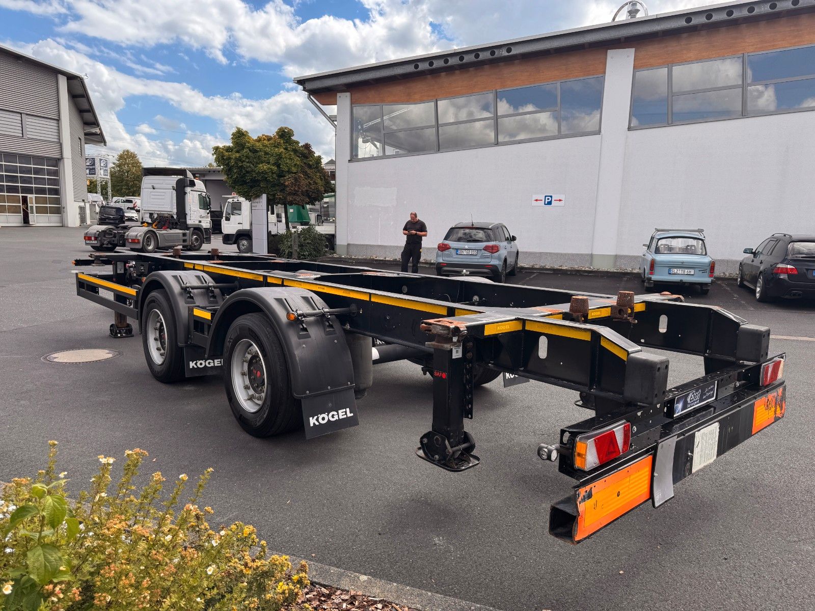 Fahrzeugabbildung Kögel ZW 18 Lafette SAF Achsen 15.910kg Nutzlast