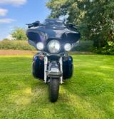 Harley-Davidson STREET GLIDE MIT SOUNDSTREAM NAVI FEST - Angebote