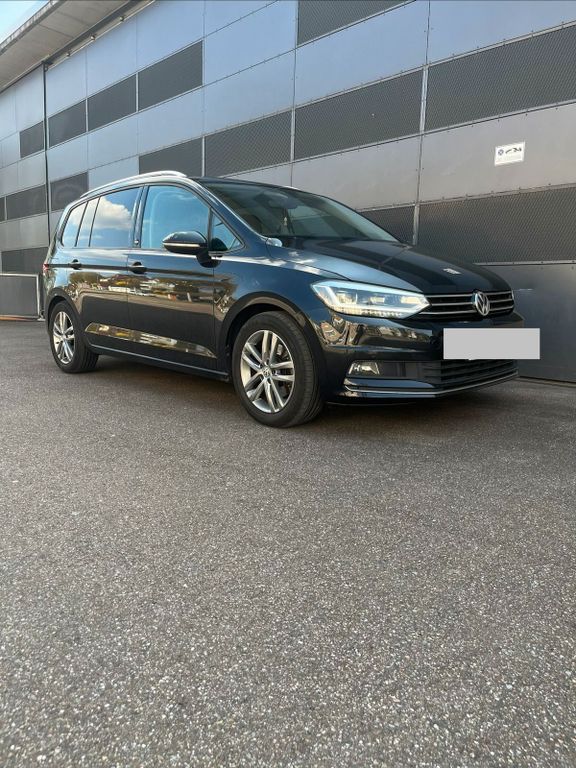 Image of Volkswagen Touran