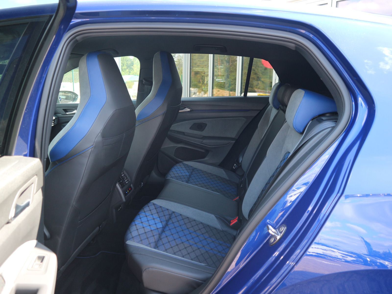 Volkswagen Golf - Bild 11